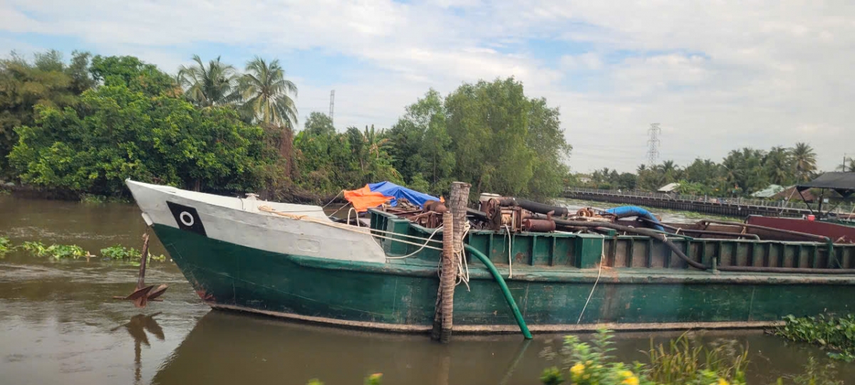 Khai thác cát trái phép ở Tiền Giang có giảm nhưng chưa chấm dứt